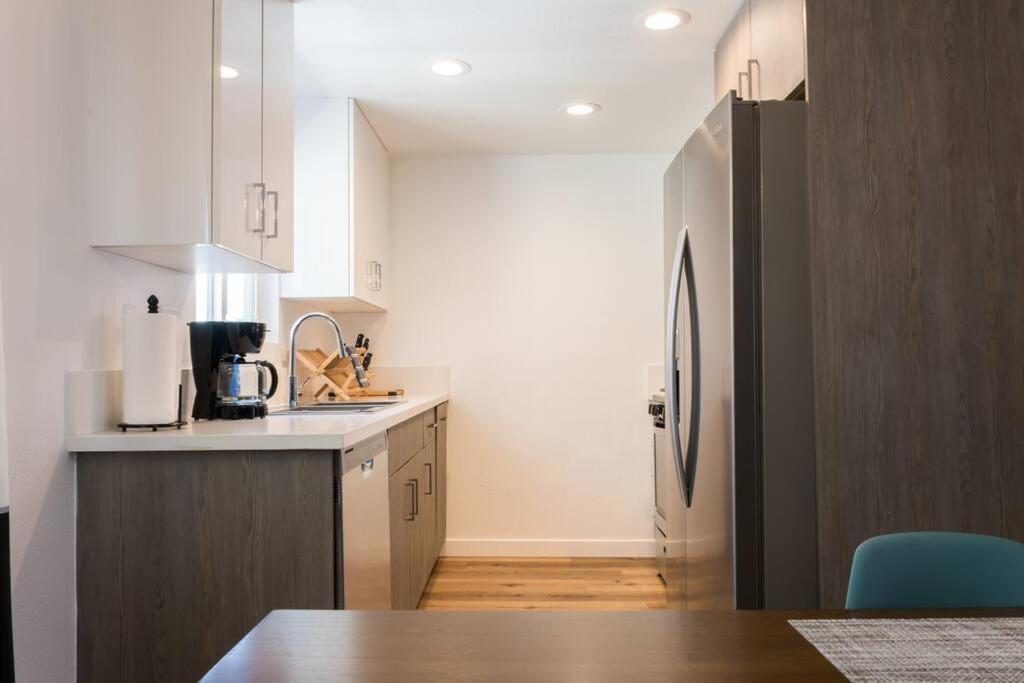 Stylish 2 Bed 1 And Half Bath Apartment Near Sofi Stadium, Lax, Forum Ингълуд Екстериор снимка