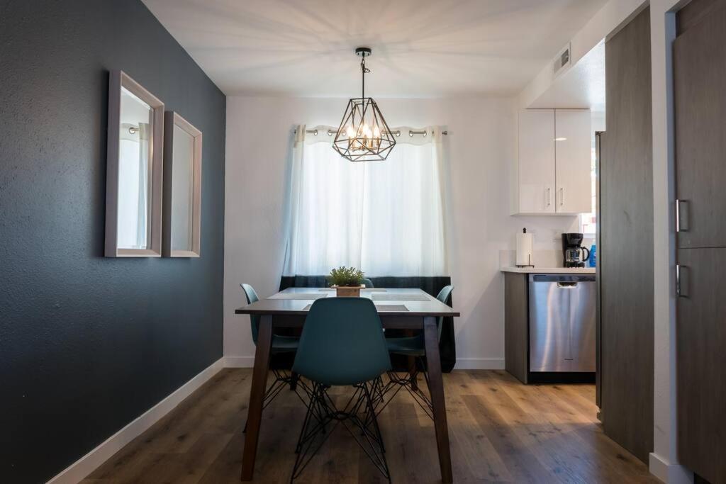 Stylish 2 Bed 1 And Half Bath Apartment Near Sofi Stadium, Lax, Forum Ингълуд Екстериор снимка