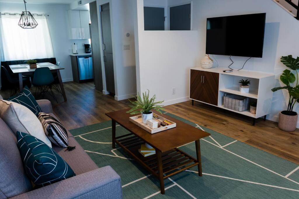 Stylish 2 Bed 1 And Half Bath Apartment Near Sofi Stadium, Lax, Forum Ингълуд Екстериор снимка